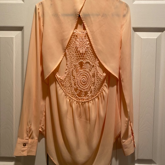 open back blouse - Picture 2 of 2